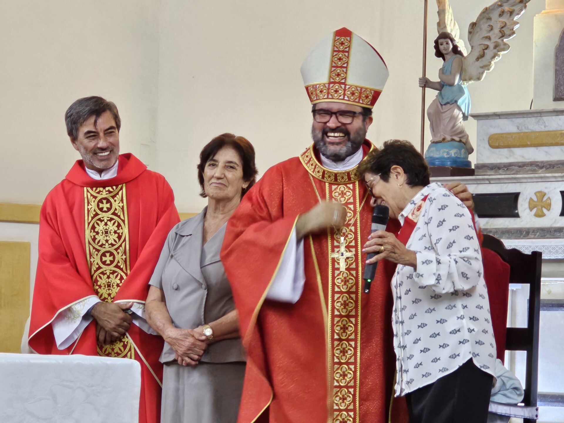 Santa Missa Em A O De Gra As Pelo Anivers Rio De Anos De Ordena O