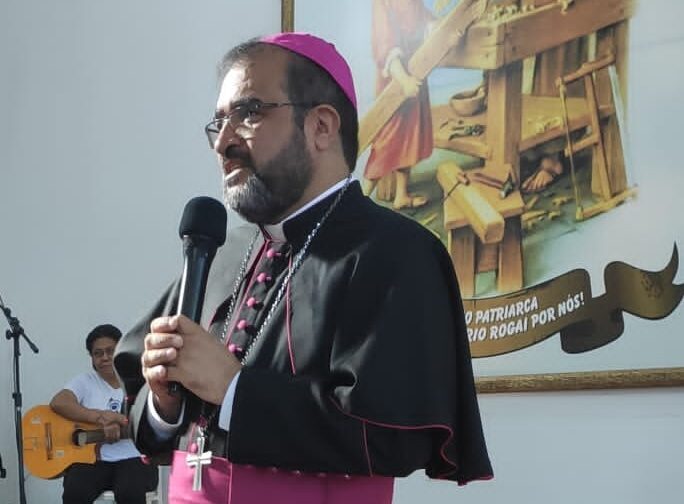 ARTIGO SOBRE A VISITA PASTORAL DO BISPO